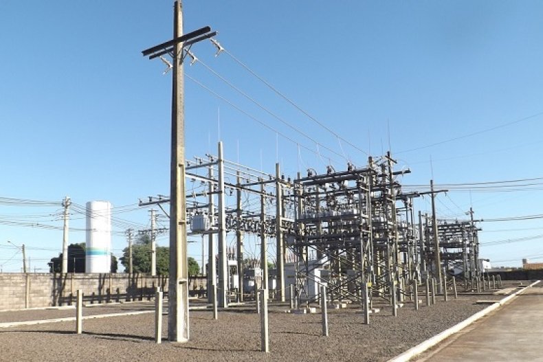 Brasil tem a conta de luz que mais pesa no bolso da população entre 34 países