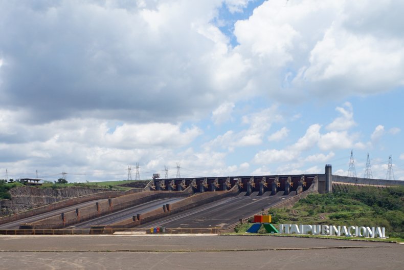 Brasil e Paraguai próximos de acordo sobre tarifa de Itaipu