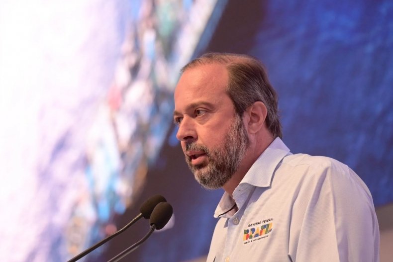 Ministro Alexandre Silveira promete veto em emendas para térmicas no projeto de eólicas offshore