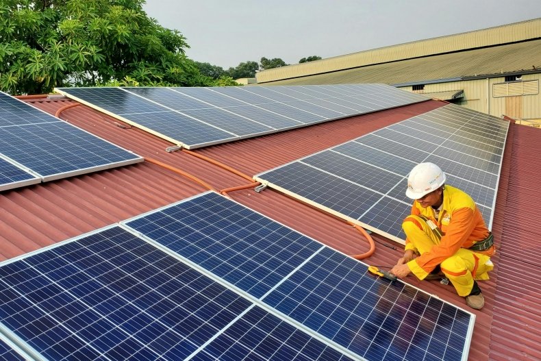 Fazenda quer antecipar o fim de subsídios para energia solar e rever incentivos do setor elétrico