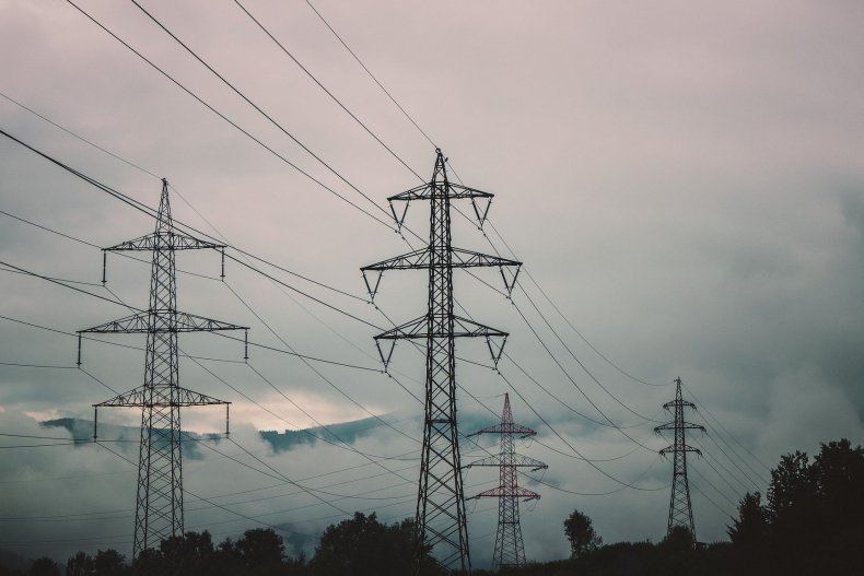 Consumo de energia bate recorde e concessionária emite alerta